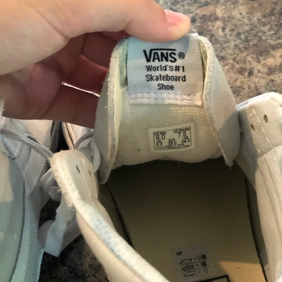 Pint colored Vans - Picture 3 of 6